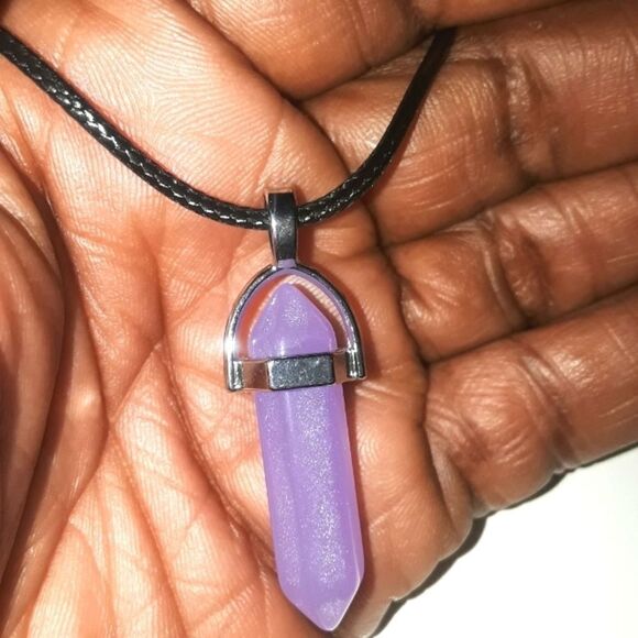 Hand crafted glow in the dark purple pendant necklace - Picture 3 of 8